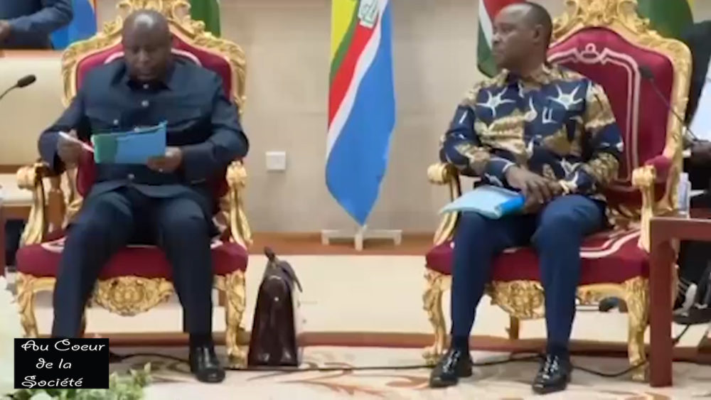 Au coeur de la societe